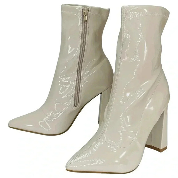 Journee Collection Veralee Ivory Womens Sock Booties Size 6.5M - Picture 9 of 11